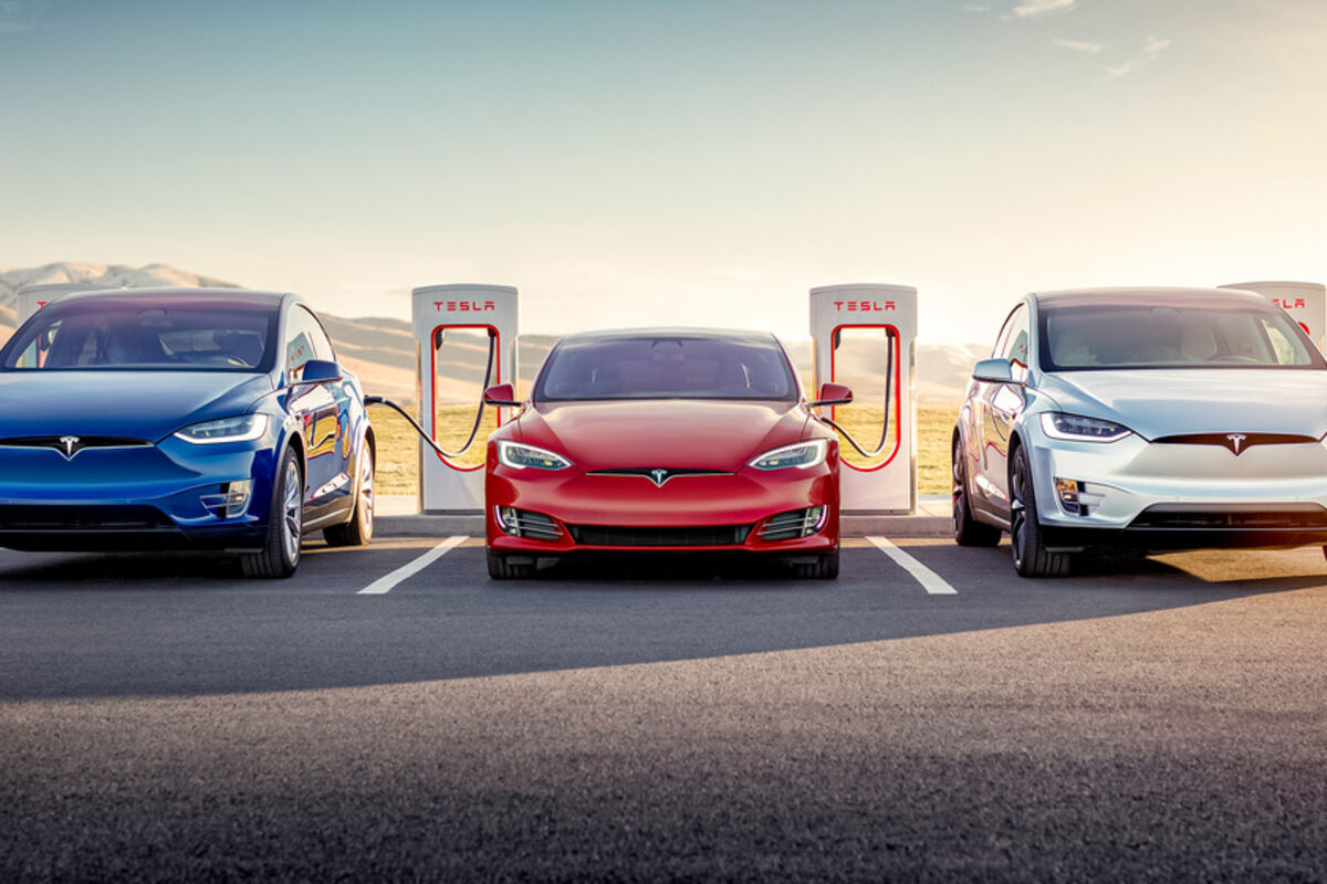 Tesla Model S Model 3 Model Y supercharger lithium ion battery charging
