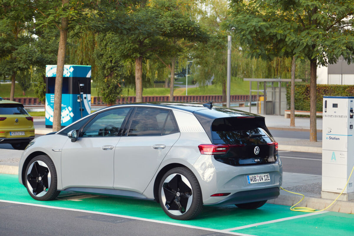 VW lithium ion battery EV charging station Germany