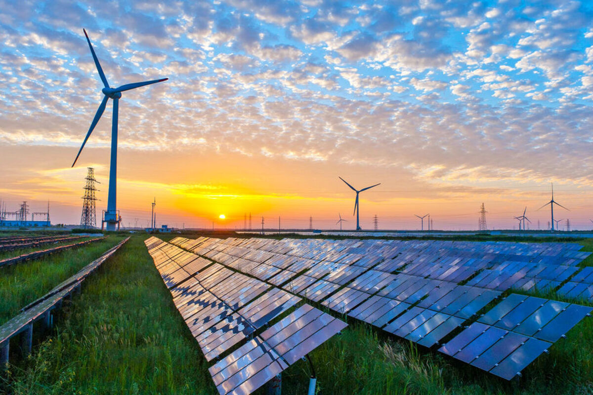 Wind turbines solar panels batteries renewable energy minerals metals U.S.