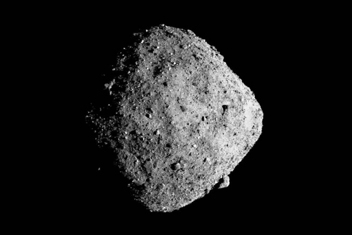 The%20asteroid%20Bennu%20that%20is%20roughly%2075%20million%20miles%20from%20Earth%2E