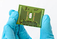 A microchip with a hollow of semiconductive tellurite glass.
