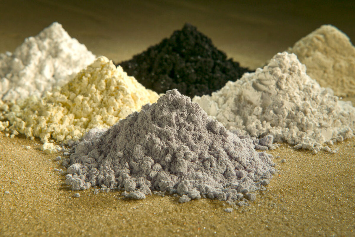 Separated rare earth elements praseodymium neodymium lanthanum cerium