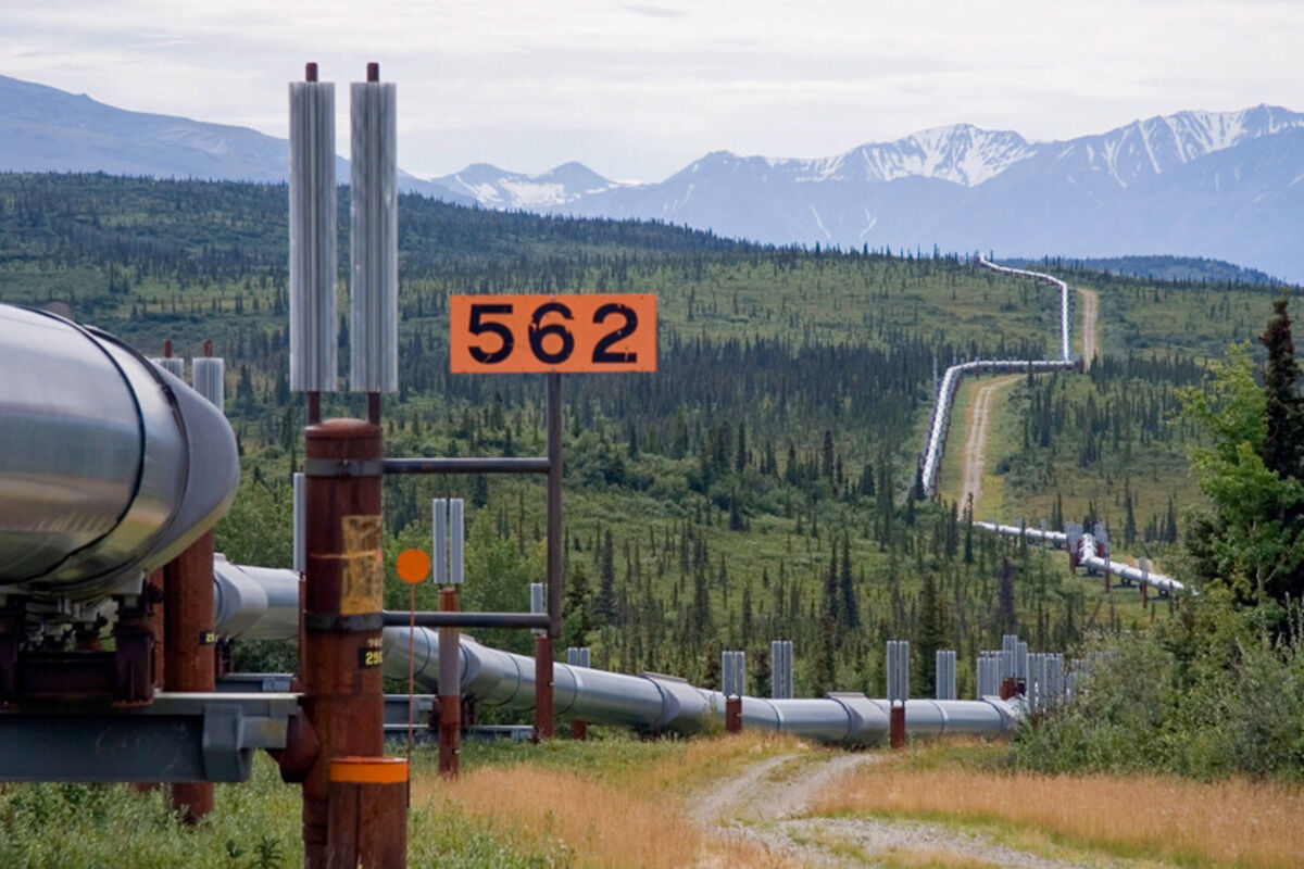 The Trans-Alaska Pipeline is Alaska began the widespread use of niobium.