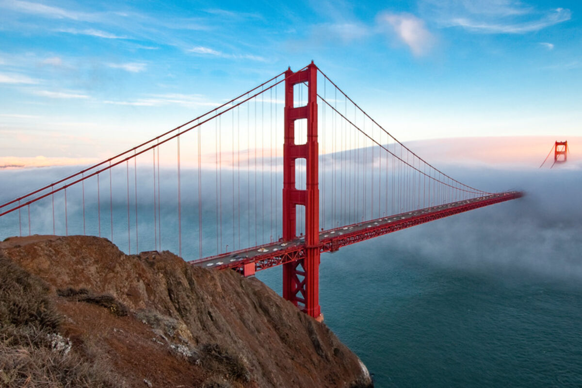 Golden%20Gate%20Bridge%20disappears%20into%20low%20clouds%20over%20San%20Francisco%20Bay%2E